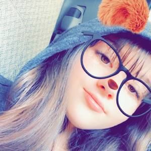 Meet your Posher, Caitlyn